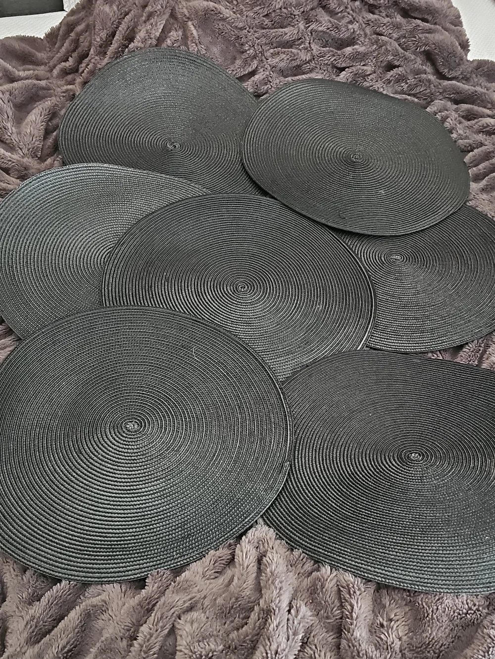 Mikasa Black Round Woven Placemats - Set of 6